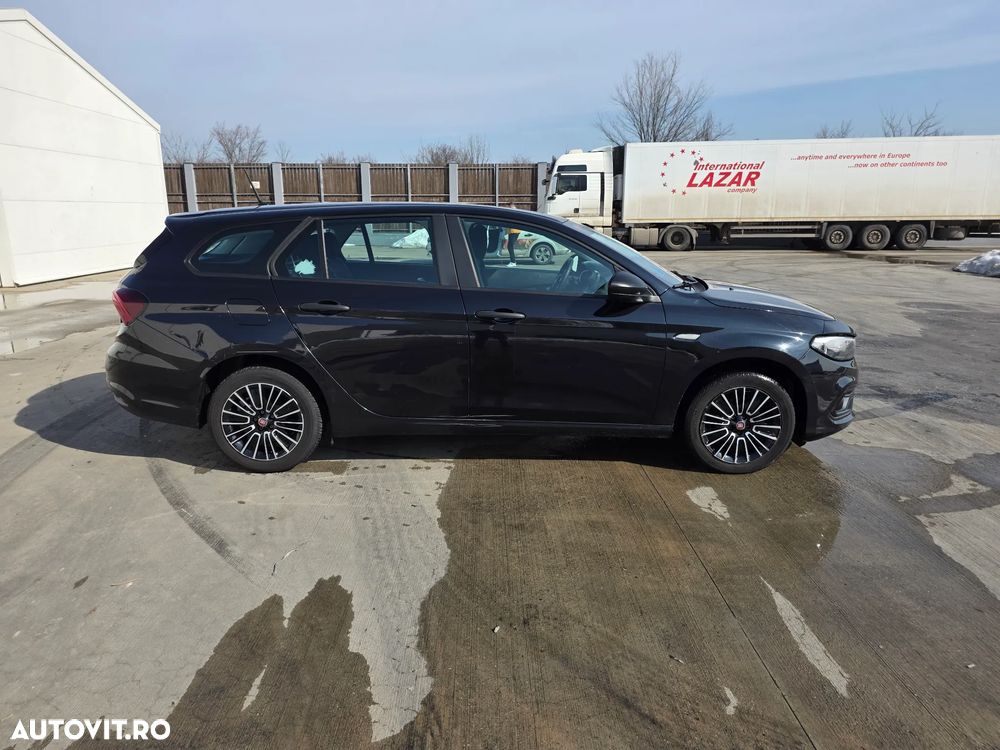 Fiat Tipo 1.5 130 CP MHEV DCT7 Cross - 4