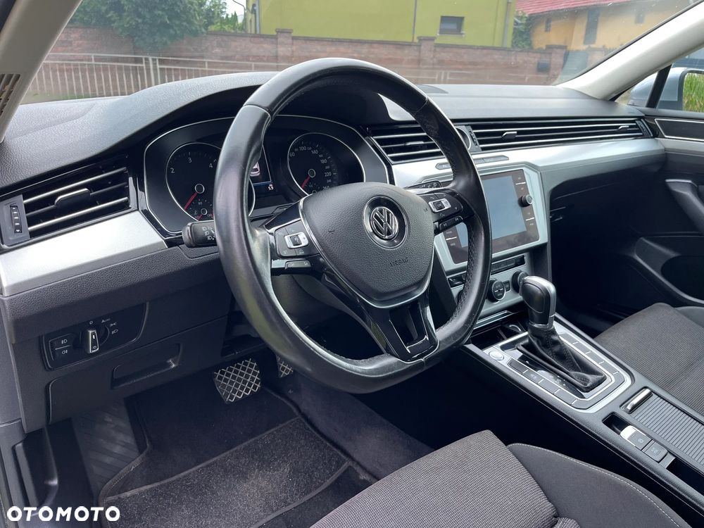 Volkswagen Passat Variant - 19
