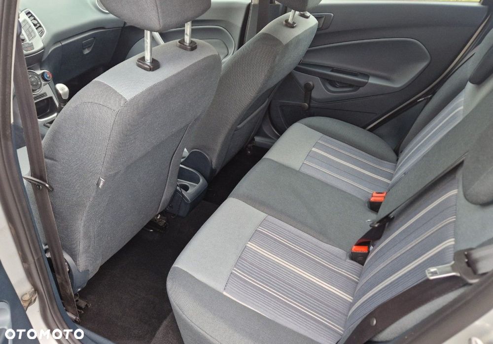 Ford Fiesta - 20