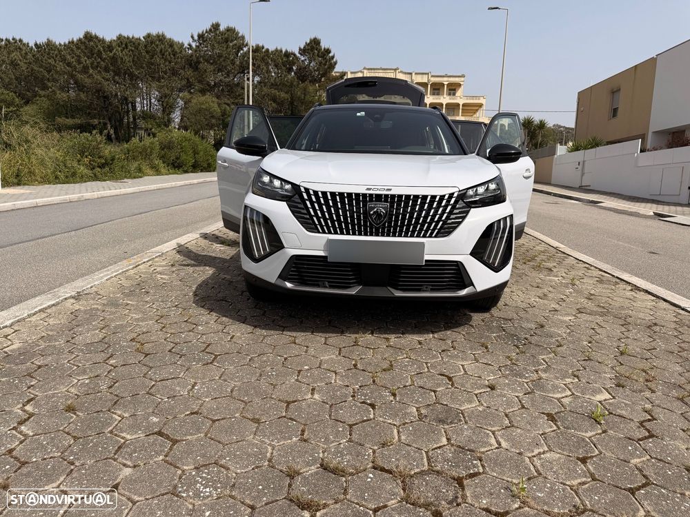 Peugeot 2008 1.2 PureTech GT Line EAT8 - 6