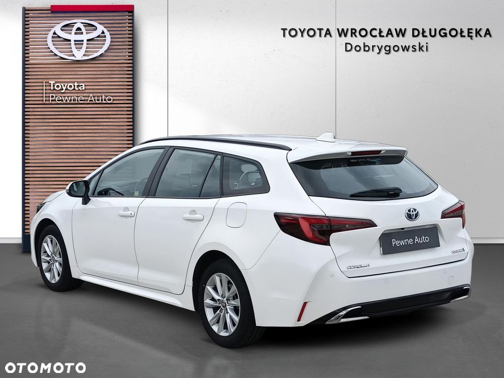 Toyota Corolla 2.0 Hybrid Comfort - 4
