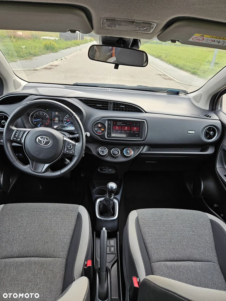 Toyota Yaris 1.5 Premium - 20