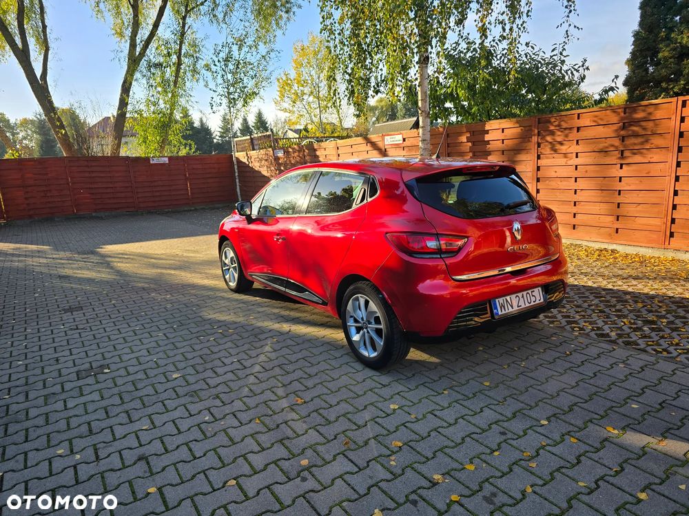 Renault Clio 1.2 16V Limited - 12