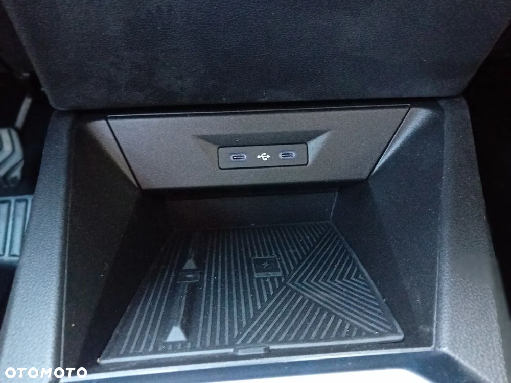 Renault Clio 1.8 E-TECH Full Hybrid 160 Techno - 17