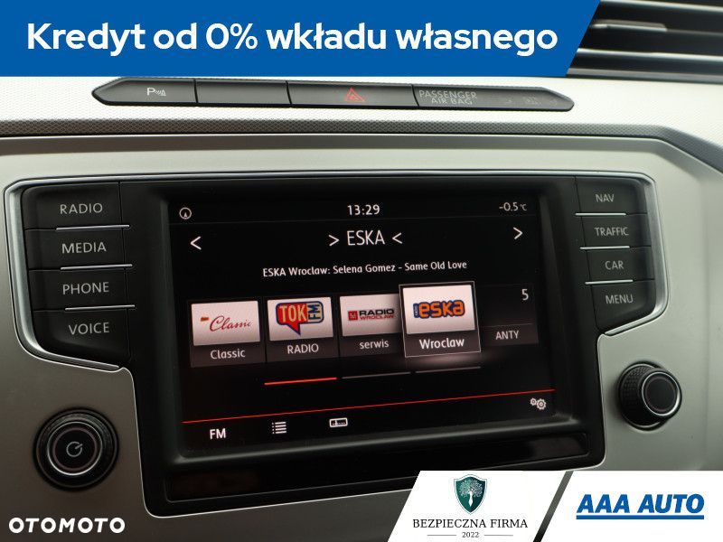 Volkswagen Passat Variant - 14