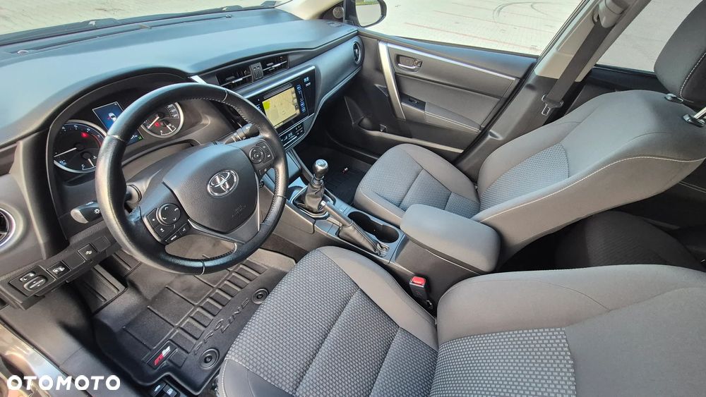 Toyota Corolla 1.6 Comfort - 7