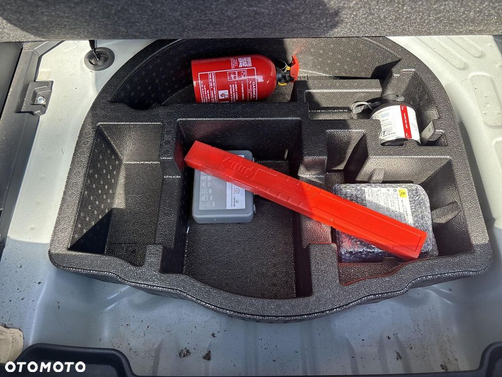 Toyota Yaris Cross Hybrid 1.5 Comfort - 18