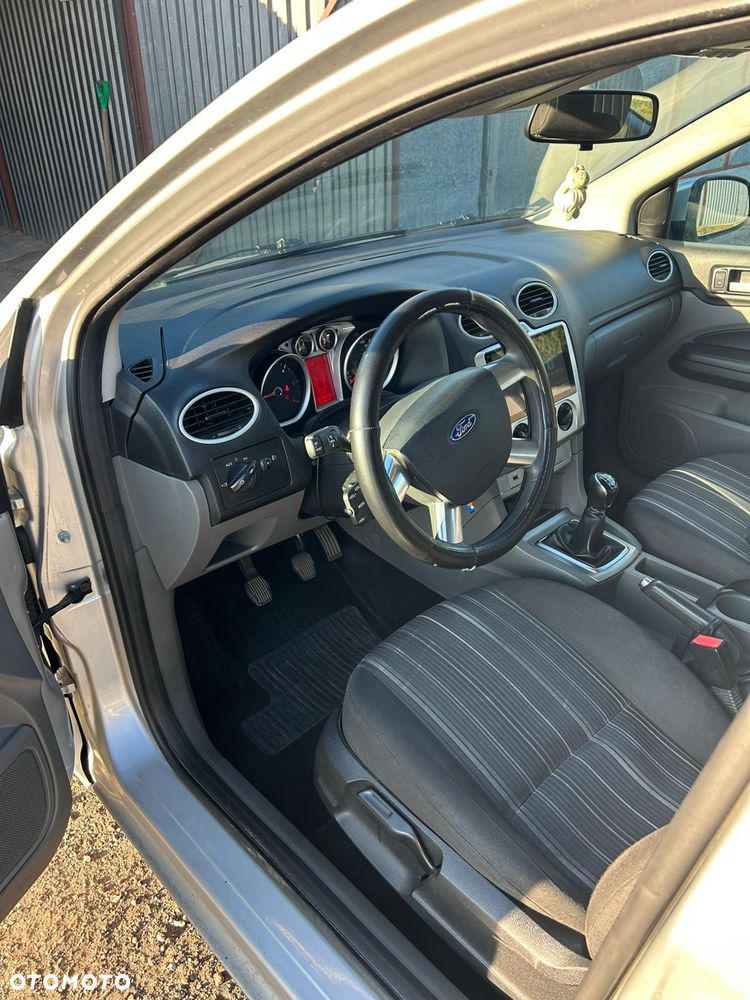 Ford Focus 1.6 TDCi FX Silver - 15