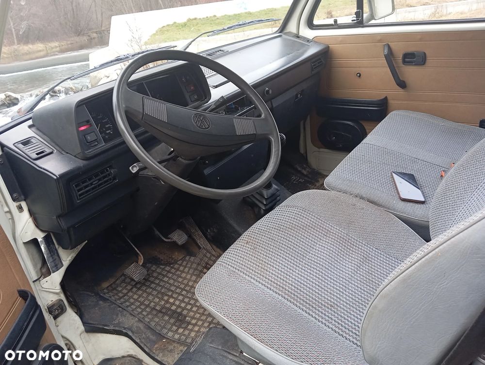 Volkswagen Transporter - 20