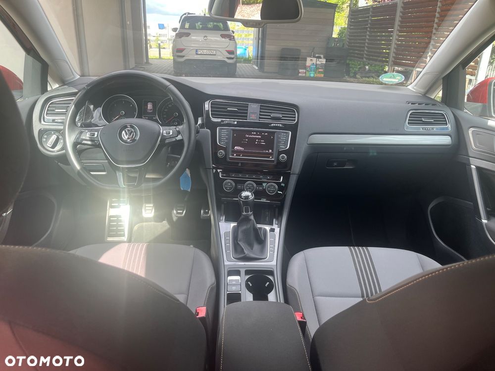 Volkswagen Golf 1.6 TDI BlueMotion Technology Comfortline - 12