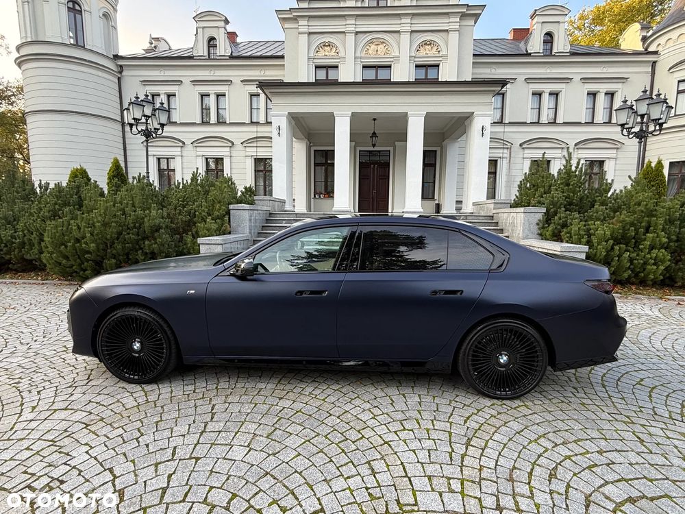 BMW Seria 7 2025 photo 5