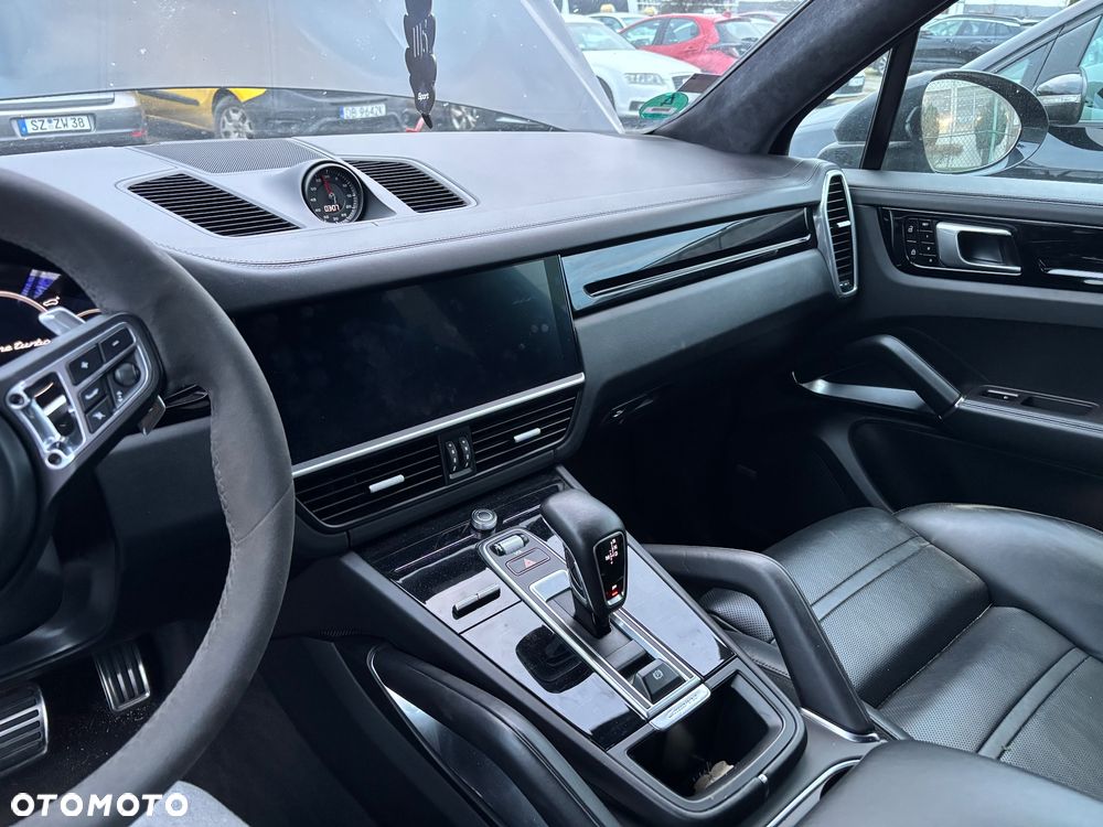 Porsche Cayenne Turbo Tiptronic S - 7