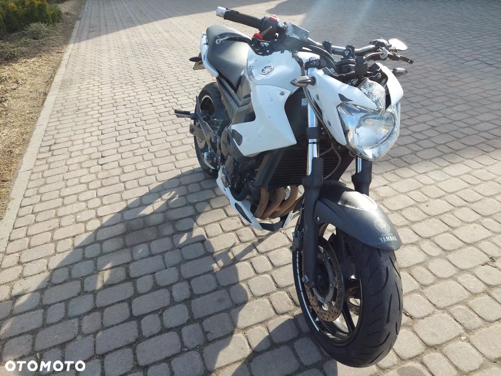 Yamaha XJ - 8