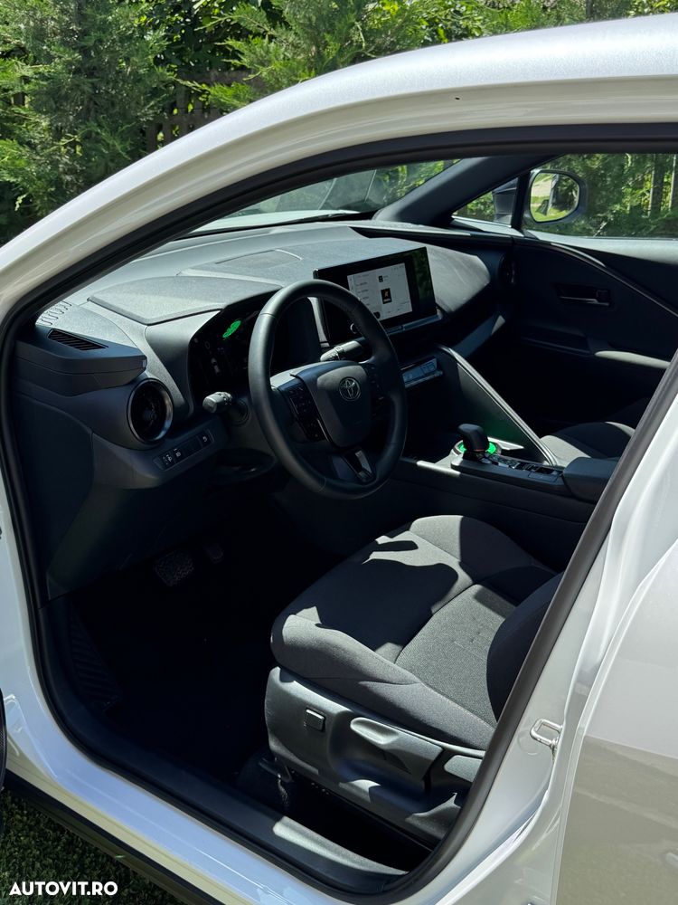 Toyota C-HR 1.8 HEV 140 CP 4x2 CVT Dynamic - 10