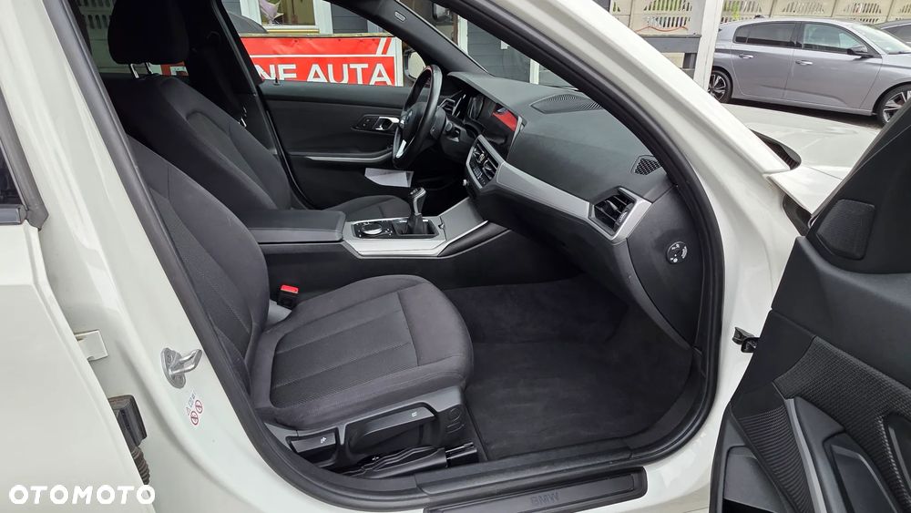 BMW Seria 3 318d - 7