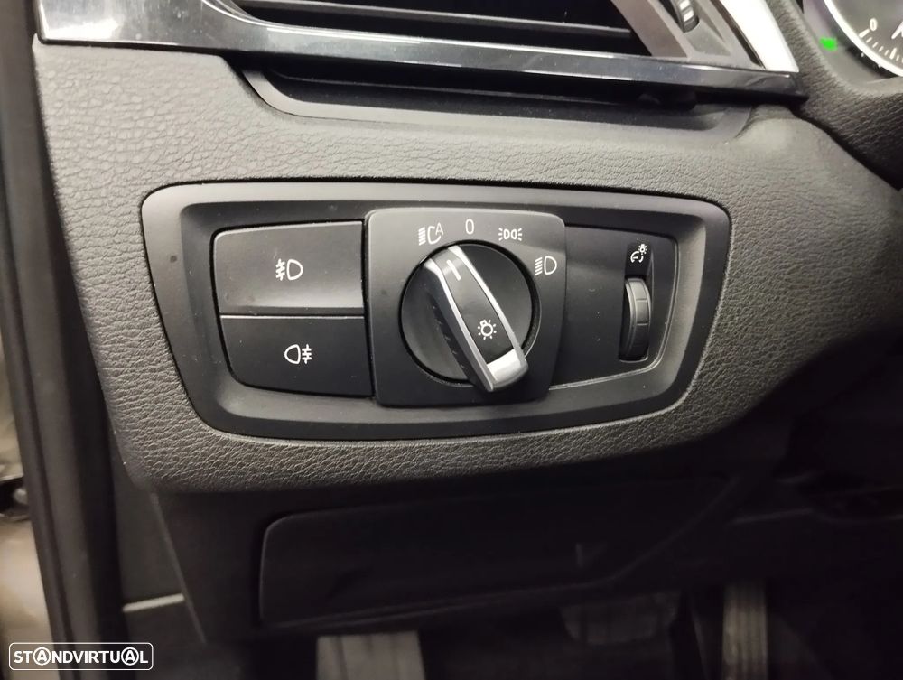 BMW X1 18 d sDrive Auto - 22