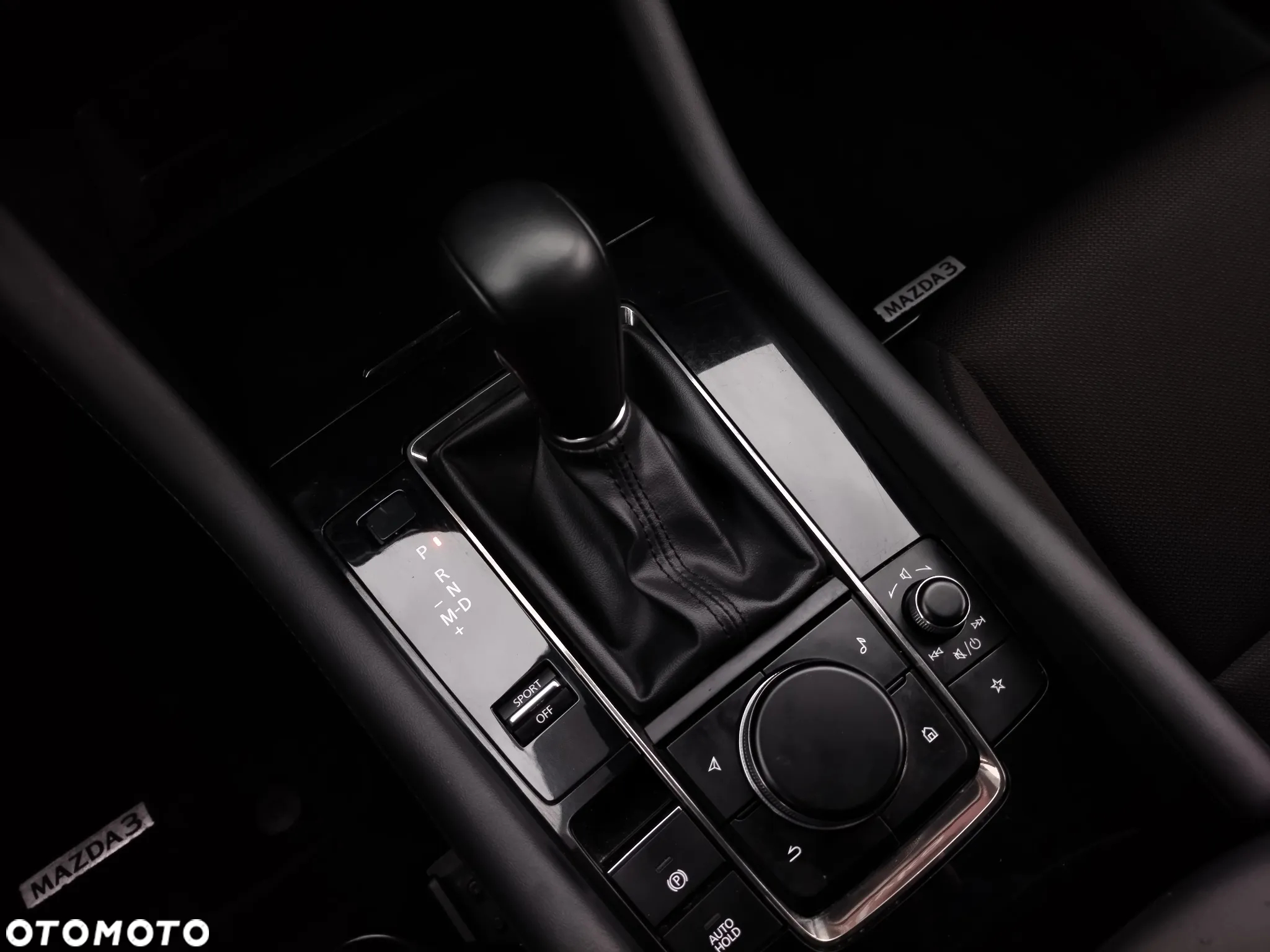 Mazda 3 - 11