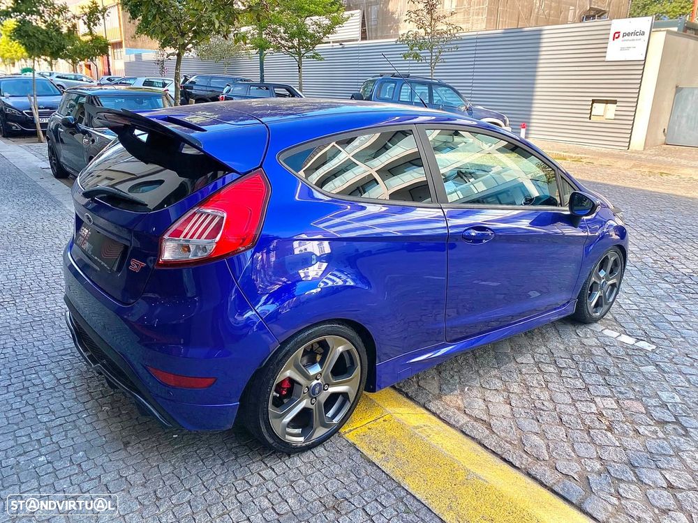 Ford Fiesta 1.6 T ST - 5