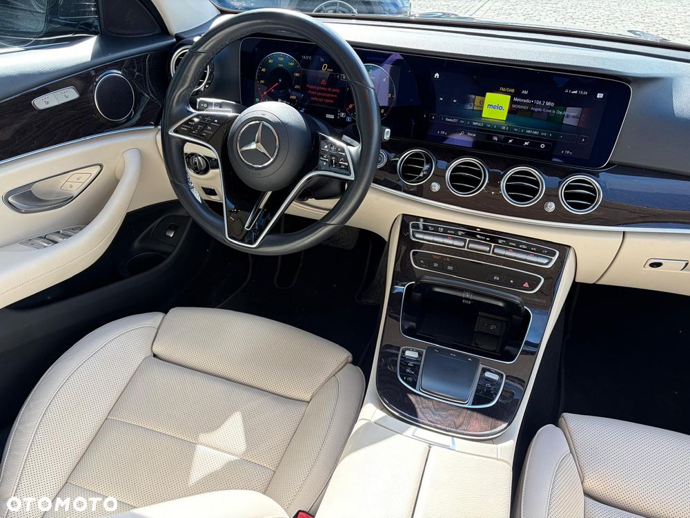 Mercedes-Benz Klasa E 220 d 4-Matic AMG - 17