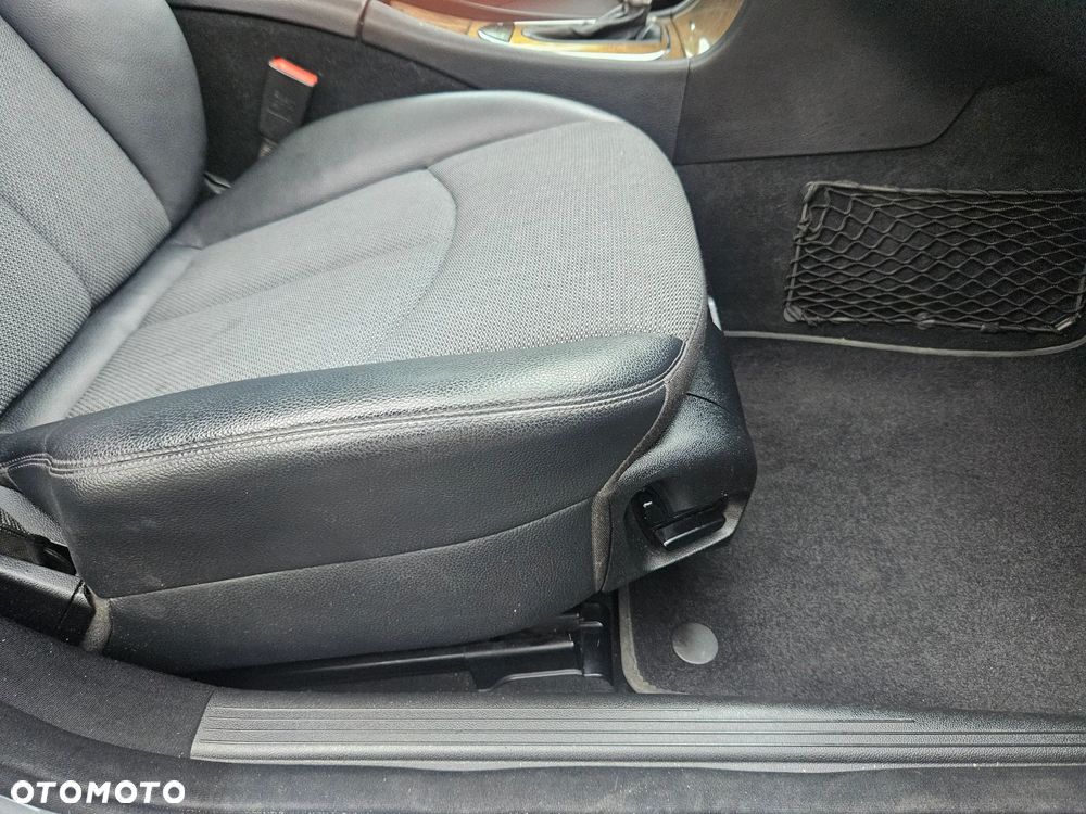 Mercedes-Benz Klasa E 320 CDI Avantgarde - 23