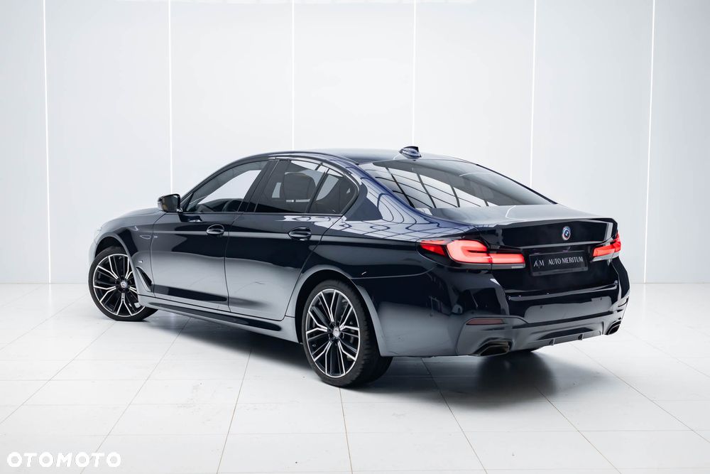 BMW Seria 5 540i xDrive mHEV M Sport sport - 10