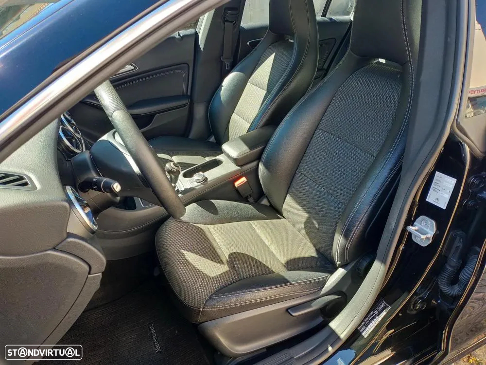 Mercedes-Benz CLA 180 d Shooting Brake Urban - 13