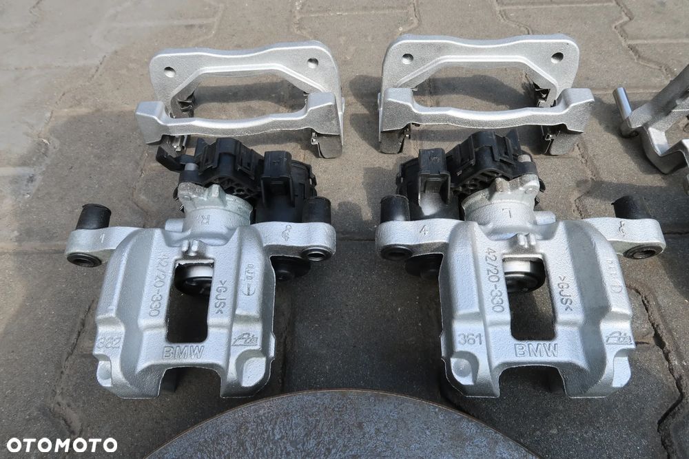 Zestaw Hamulcowy BMW G20 G21 Lift jak nowe - 8