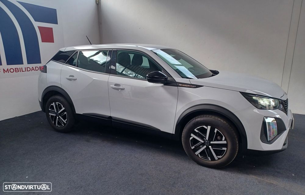 Peugeot 2008 1.2 PureTech Style - 3