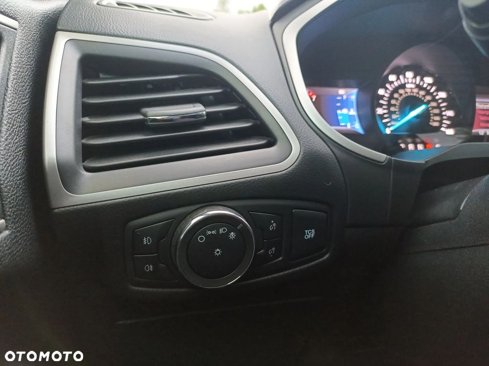Ford Edge - 27