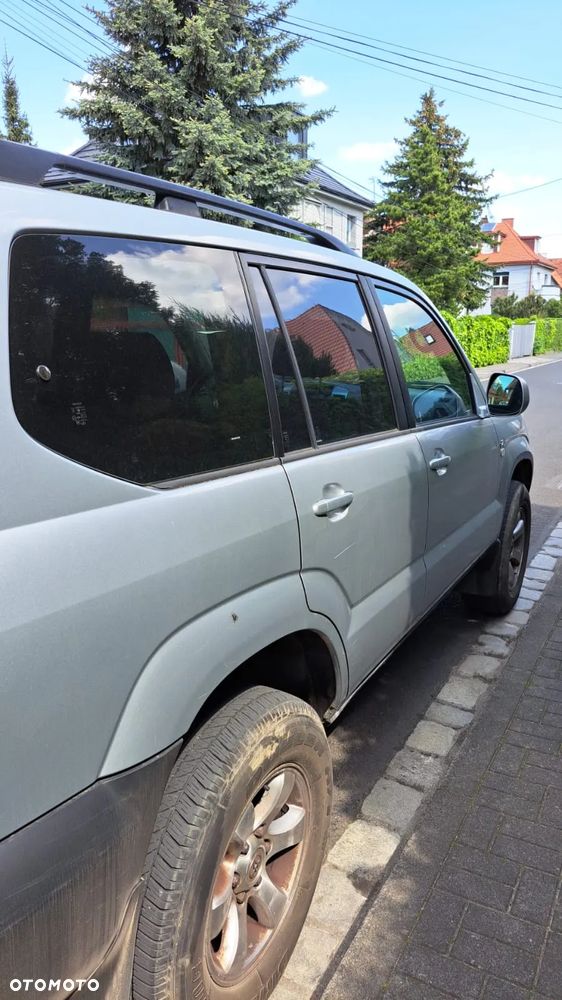 Toyota Land Cruiser - 5