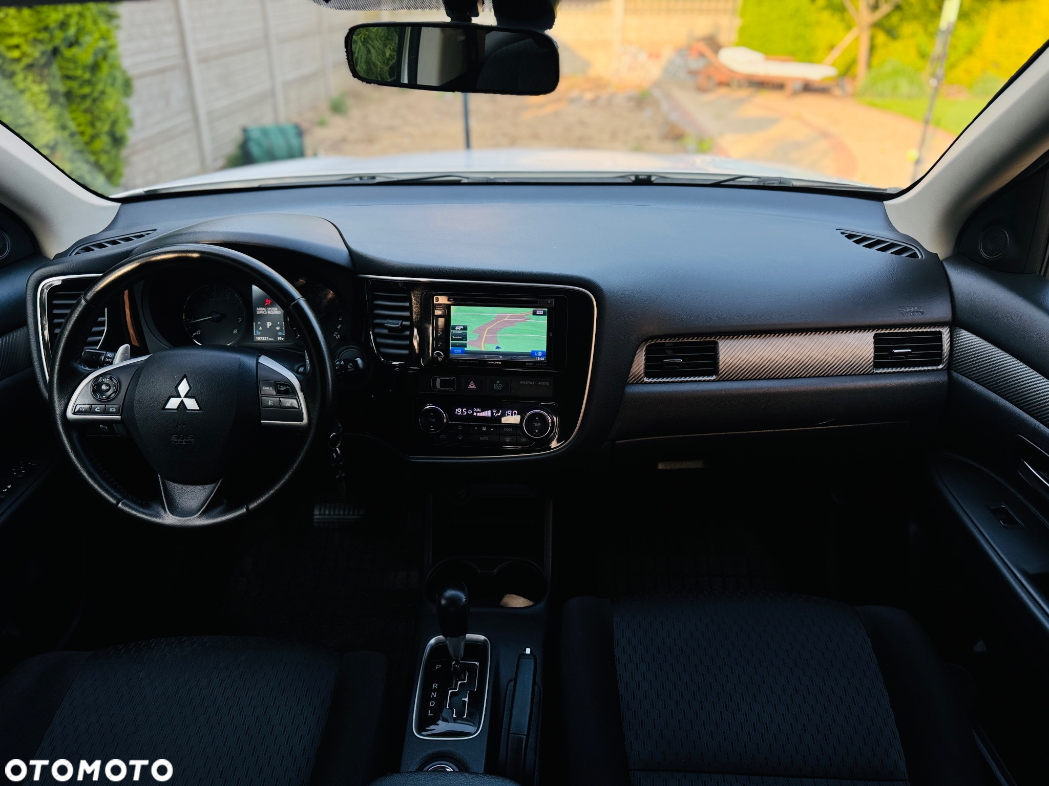 Mitsubishi Outlander 2.0 Intense + Navi 4WD CVT - 13