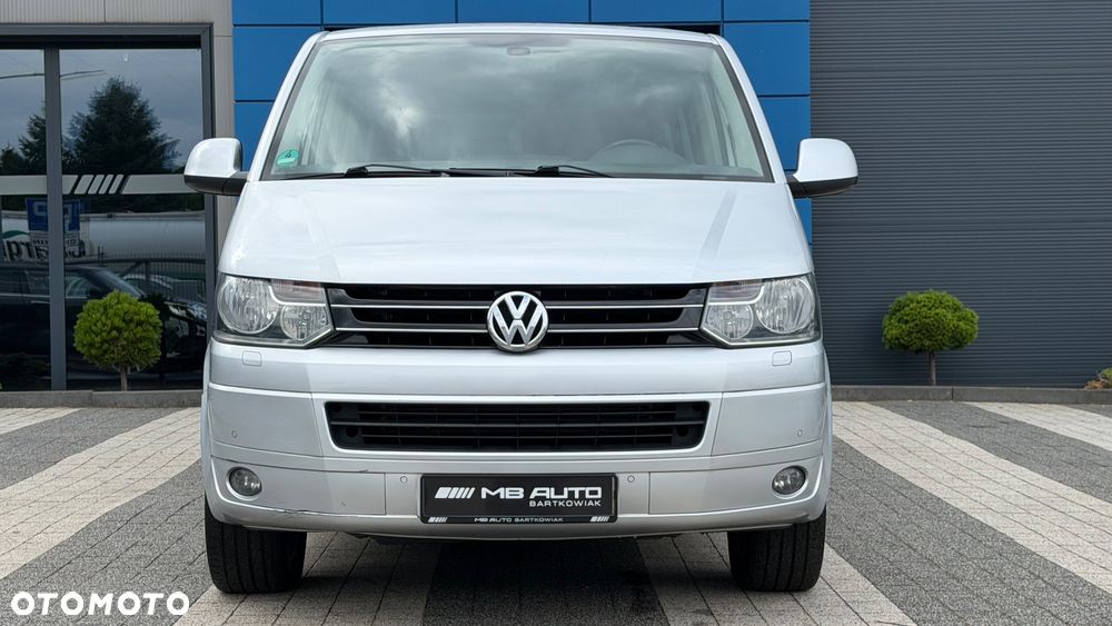 Volkswagen Caravelle - 1