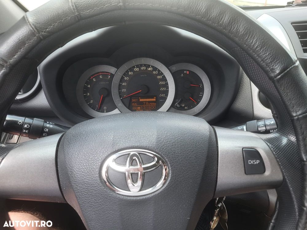 Toyota RAV4 2.2 D-4D Executive - 5