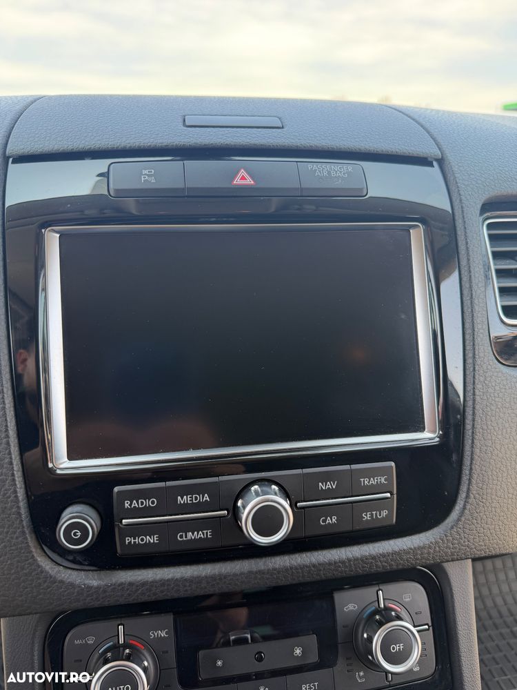 Volkswagen Touareg 3.0 V6 TDI BMT - 30