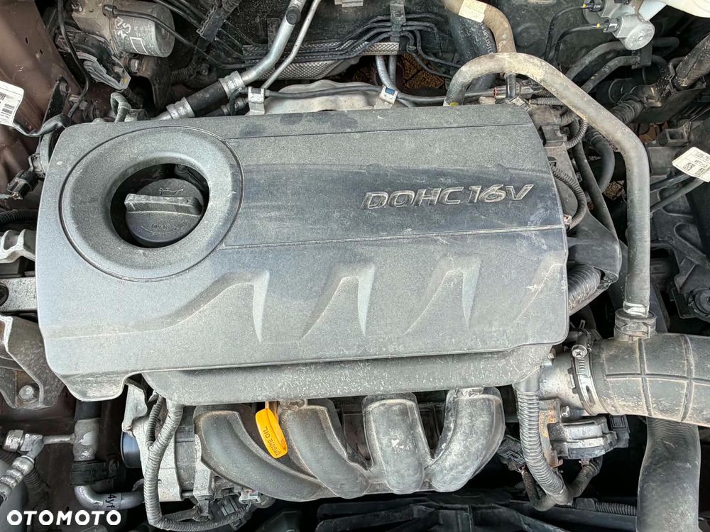 Kia Ceed 1.4 L - 9