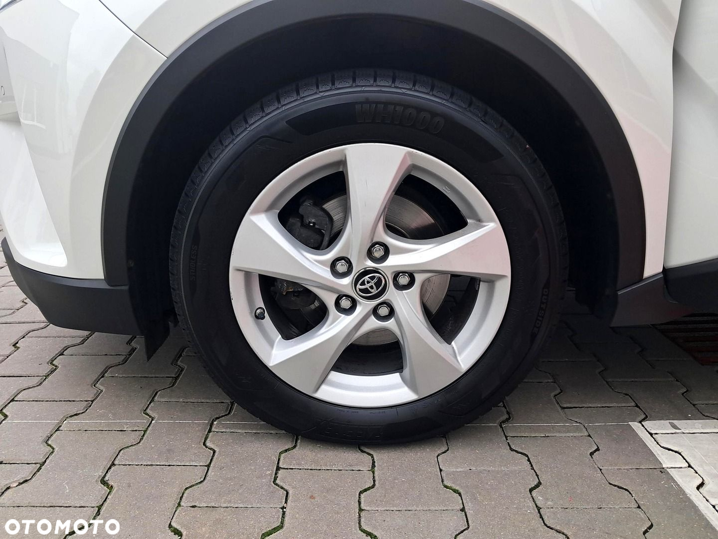 Toyota C-HR 1.2 T GPF Premium - 9
