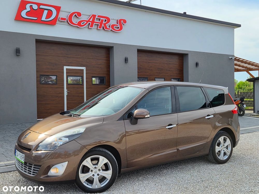 Renault Grand Scenic - 1