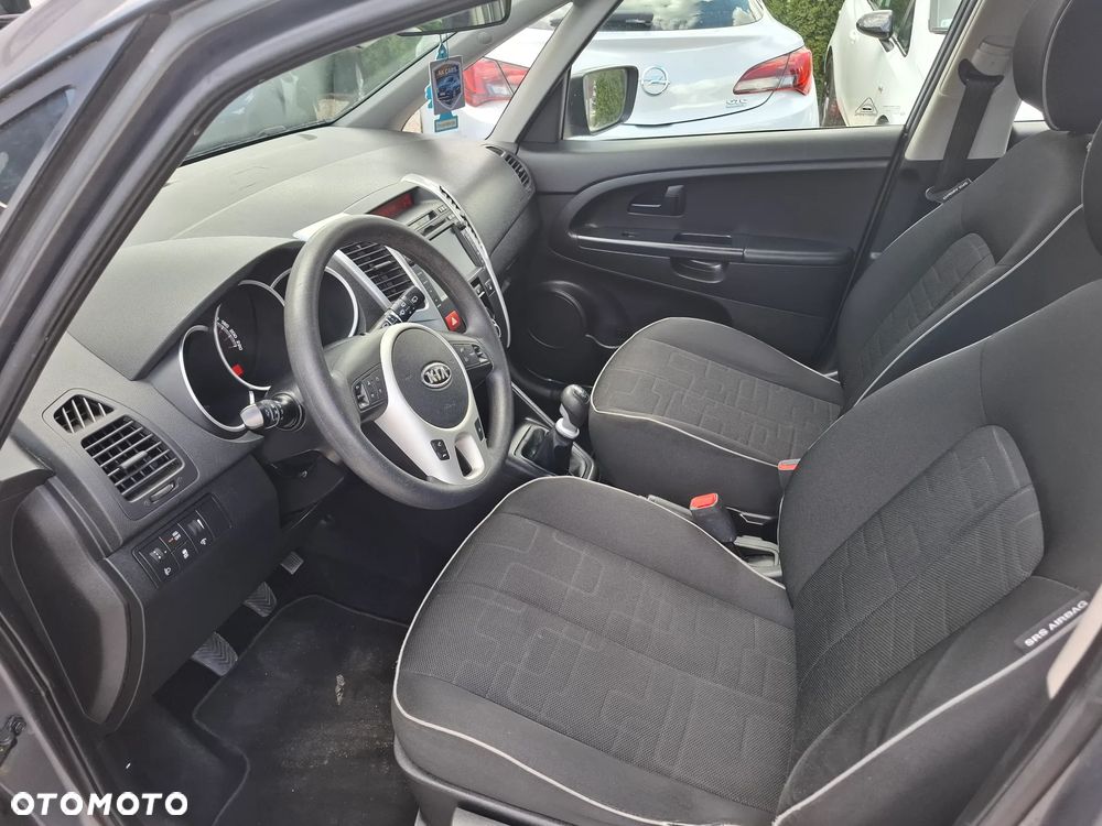 Kia Venga 1.4 CVVT Attract - 20