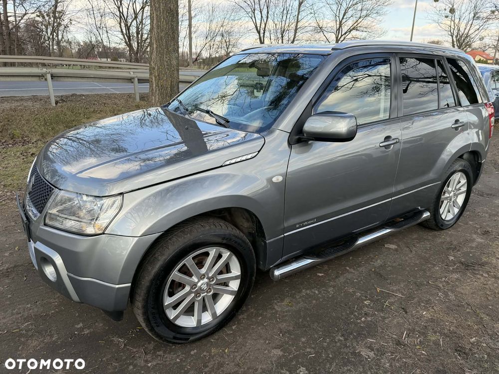 Suzuki Grand Vitara 2.0 Comfort Limited - 1