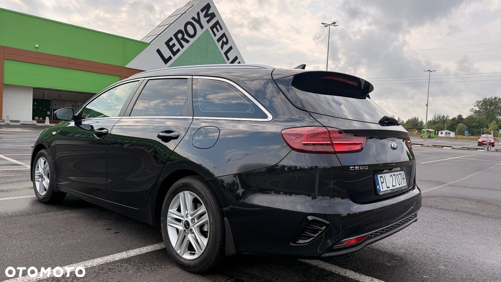 Kia Ceed 1.6 CRDi SCR M - 4
