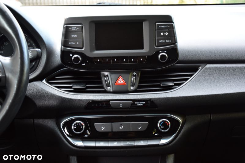 Hyundai i30 1.4 Comfort - 13
