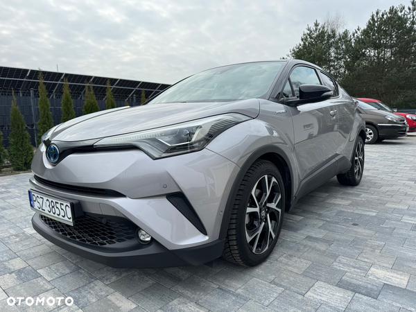 Toyota C-HR 1.8 Hybrid Neon Lime powered by JBL