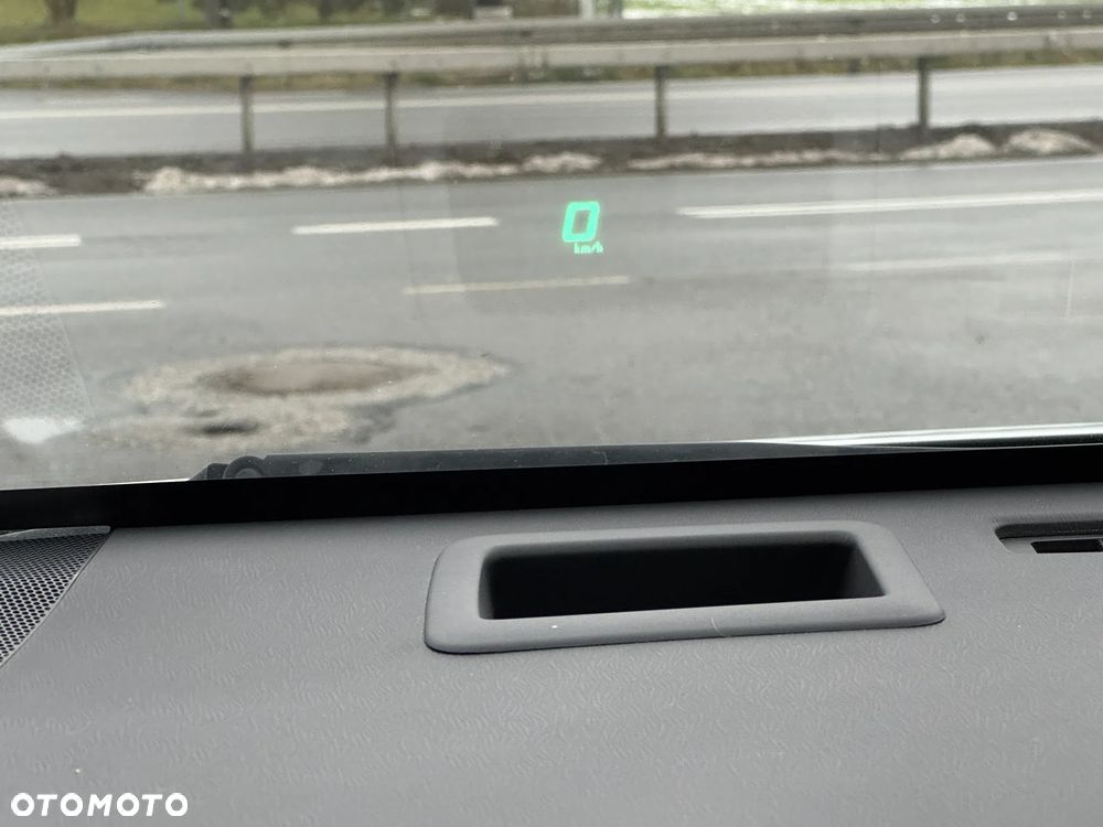 Toyota Prius+ (Hybrid) Comfort - 19