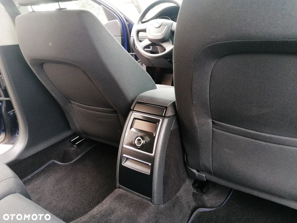 Skoda Superb - 16