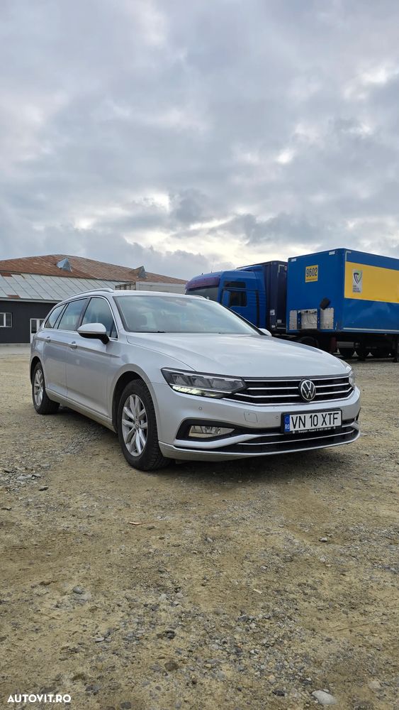 Volkswagen Passat 2.0 TDI SCR DSG Business - 2