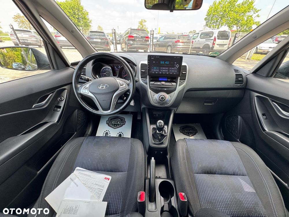 Hyundai ix20 - 22