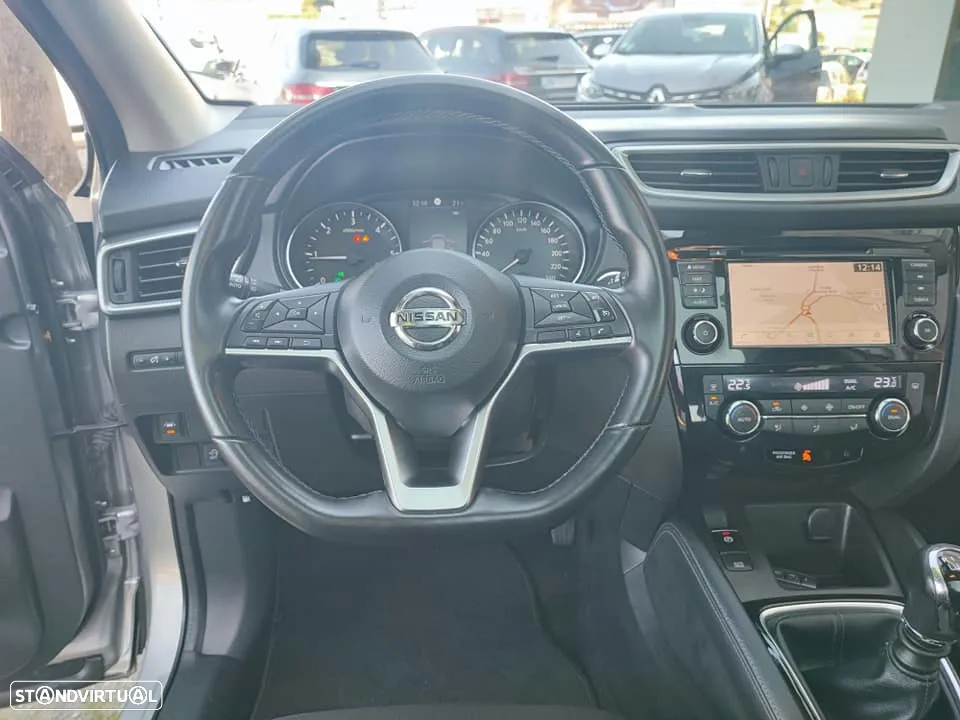 Nissan Qashqai 1.5 dCi N-Connecta J18+Led - 19