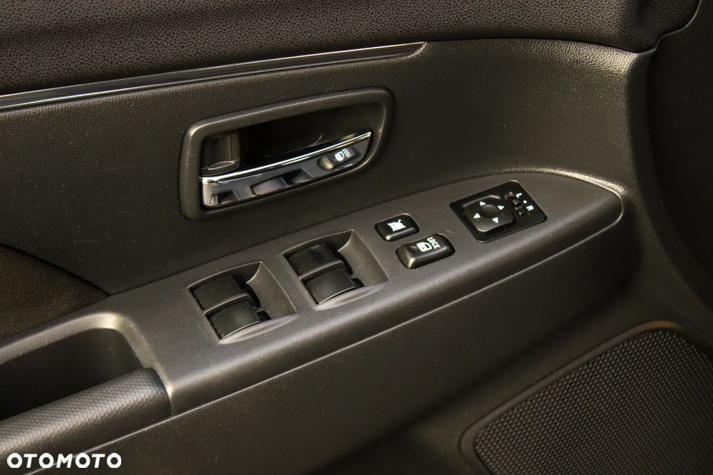 Mitsubishi ASX 1.6 Intense - 28