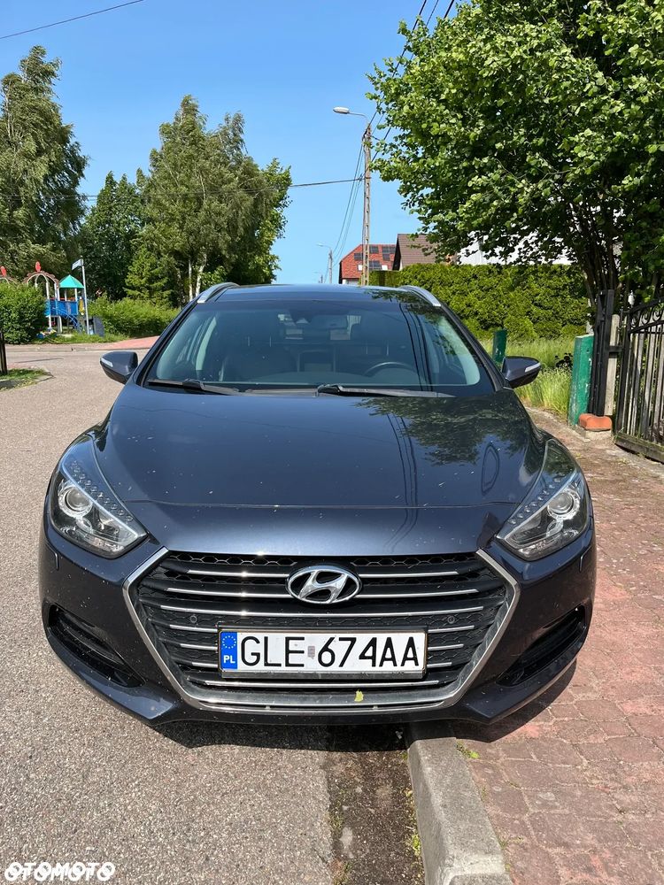 Hyundai i40 Kombi blue 1.7 CRDi Premium - 1
