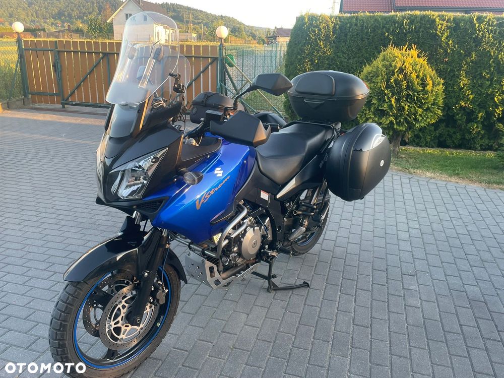 Suzuki V-STROM - 1